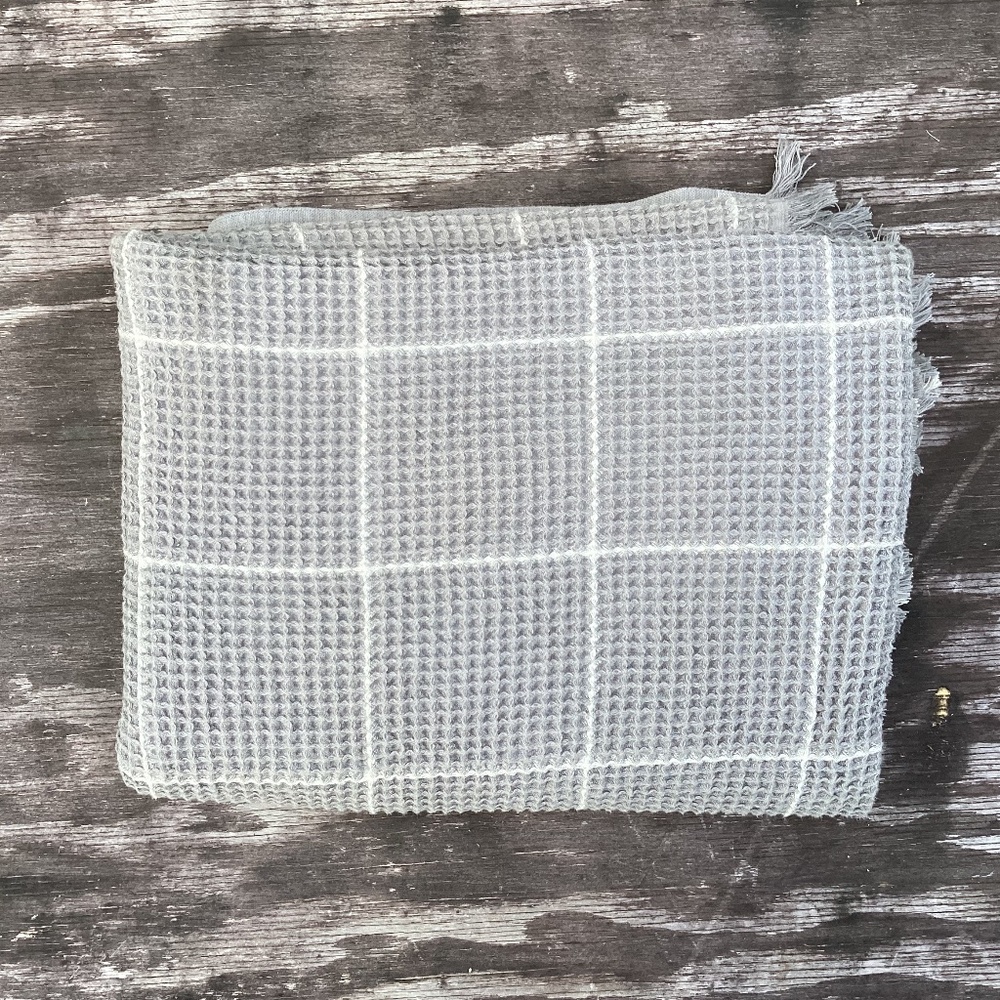 Boll & Branch BLANKET organic waffle cotton - Picture 2 of 3